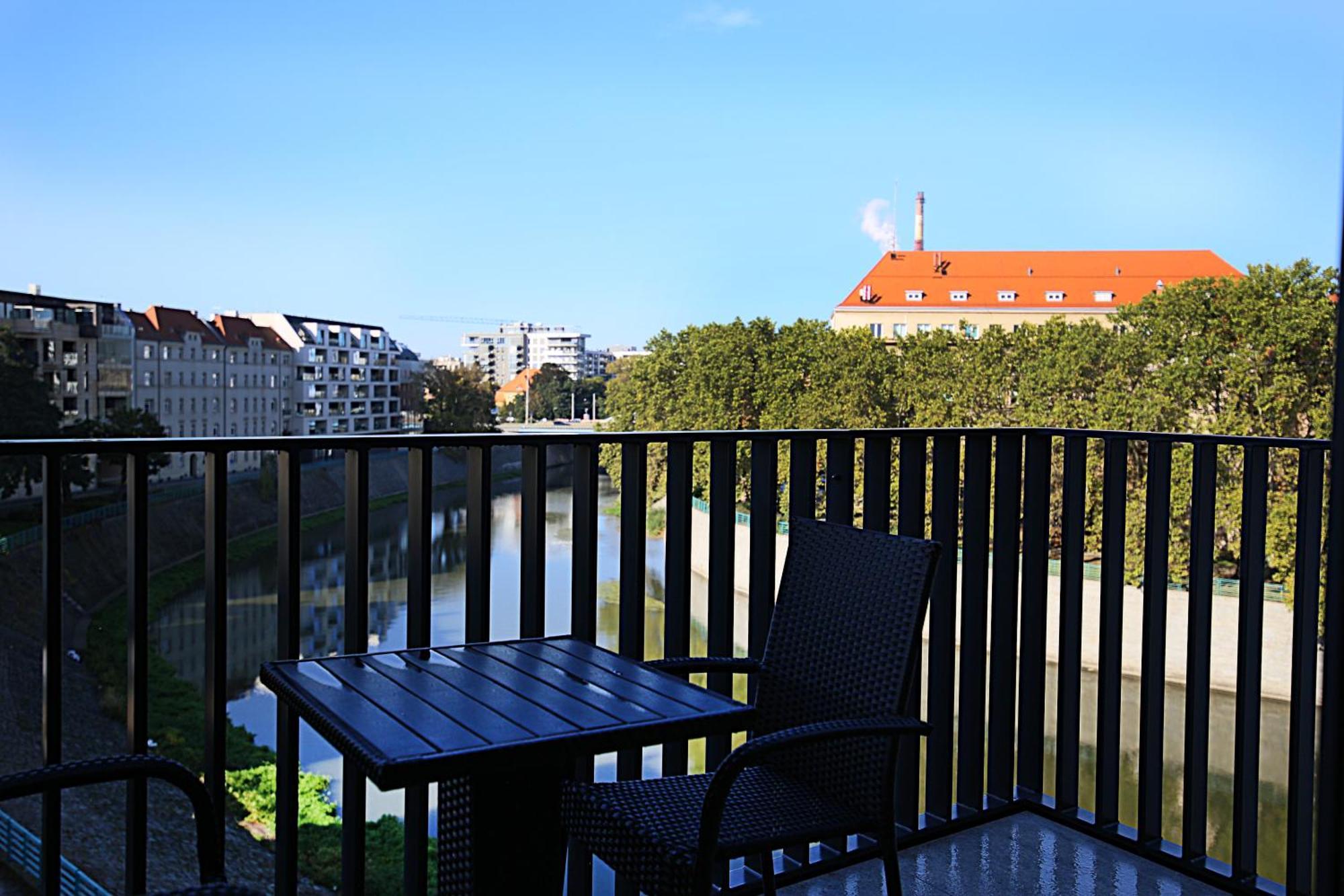 Apartimento Bulvar Prima Wroclaw Bagian luar foto